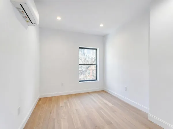 $8,000 | 231 East 60th Street, Unit 2 | Lenox Hill