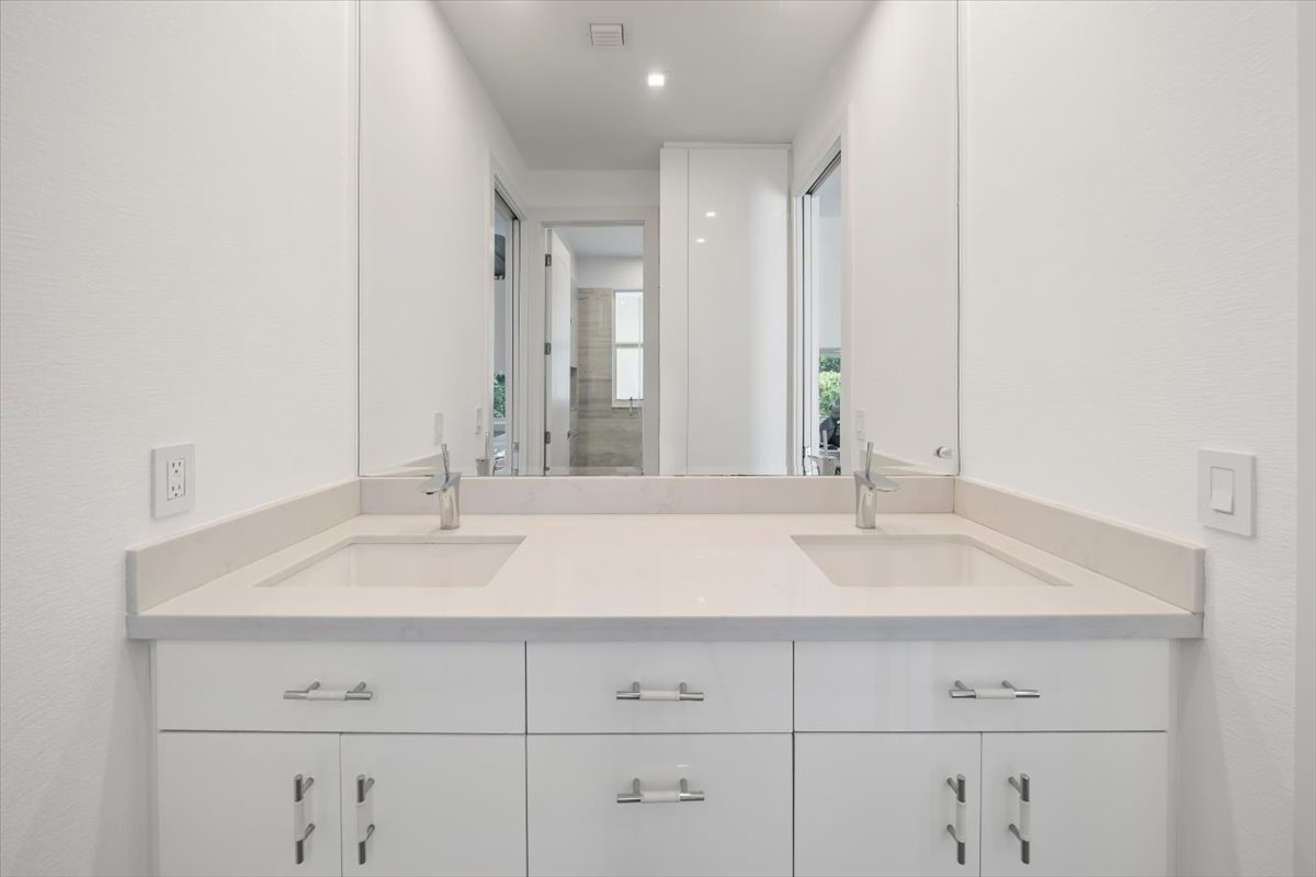 5700 Southwest 86th Street Miami, FL 33143 - Photo 47 of 73