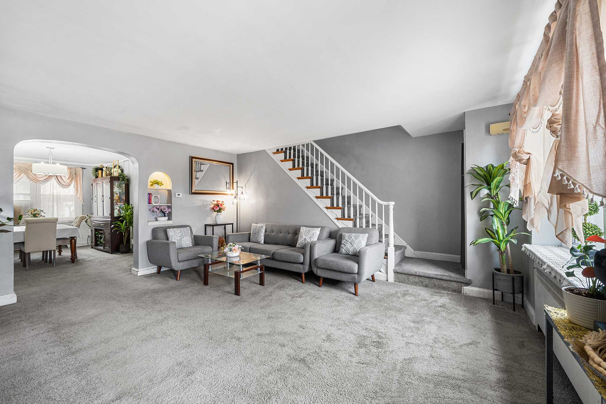 223 St Laurence Road Upper Darby, PA 19082 - Photo 4 of 28