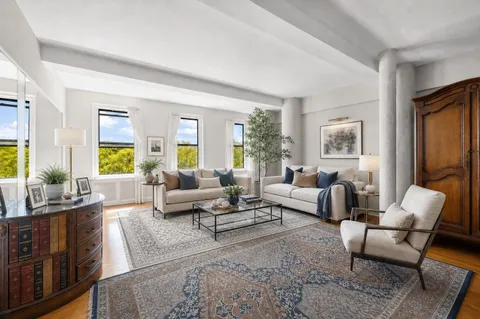 $3,290,000 | 225 Central Park West, Unit 905/906 | Upper West Side