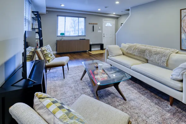 $3,200 | 4709 Jay Street Northeast, Washington, DC 20019
