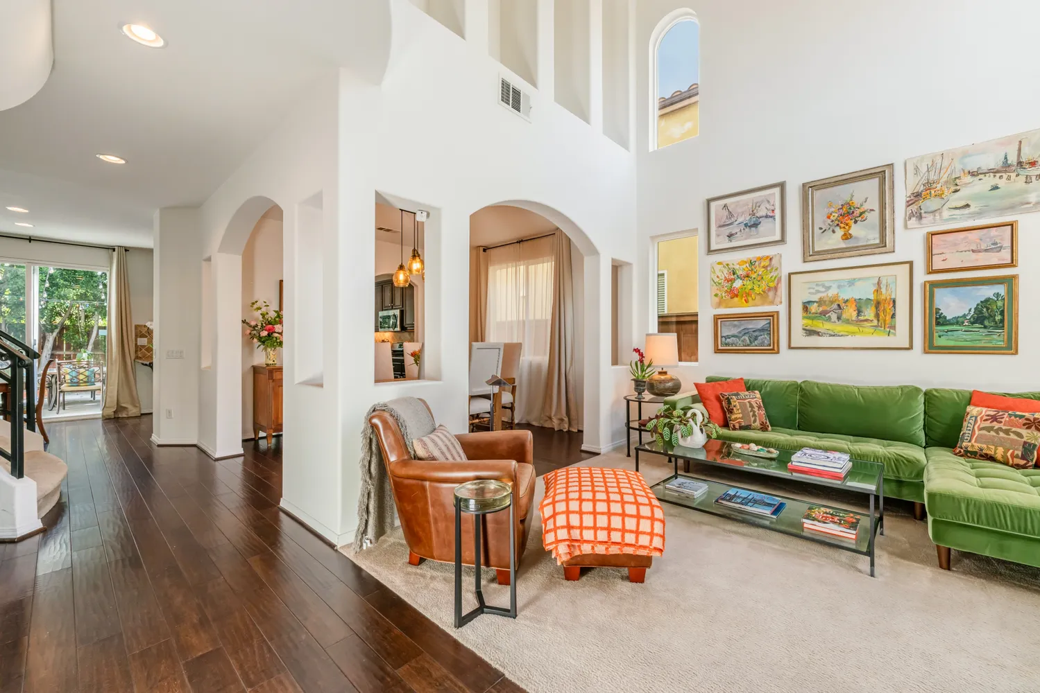 $1,129,000 | 7466 Louise Avenue, Lake Balboa, CA 91406