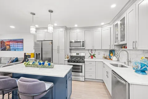 $399,999 | 2 Elmwood Park Drive, Unit 209 | Heartland Village