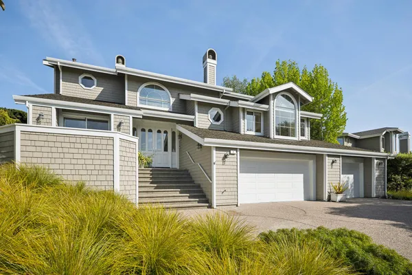 $4,725,000 | 2 Cecilia Court, Tiburon, CA 94920