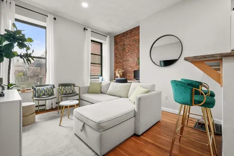 $649,999 | 549 Columbus Avenue, Unit 2, Boston, MA 02118