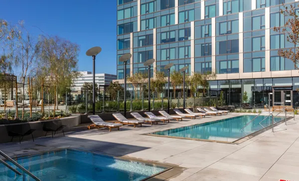 $998,000 | 889 Francisco Street, Unit 1206, Los Angeles, CA 90017