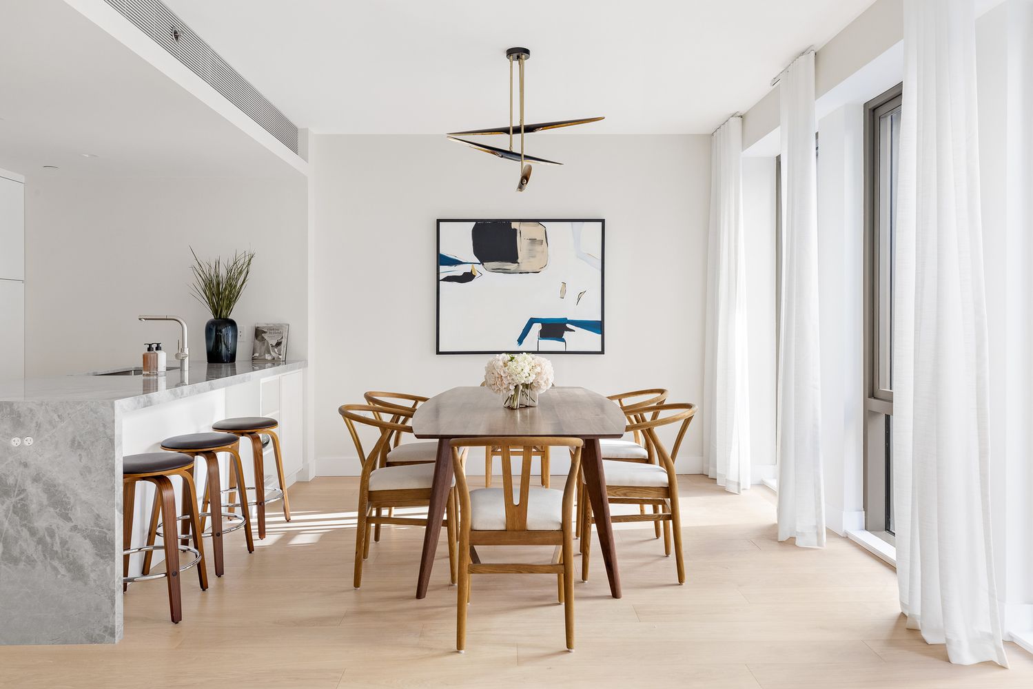 $2,825,000 | 142 West 19th Street, Unit 5 | Chelsea