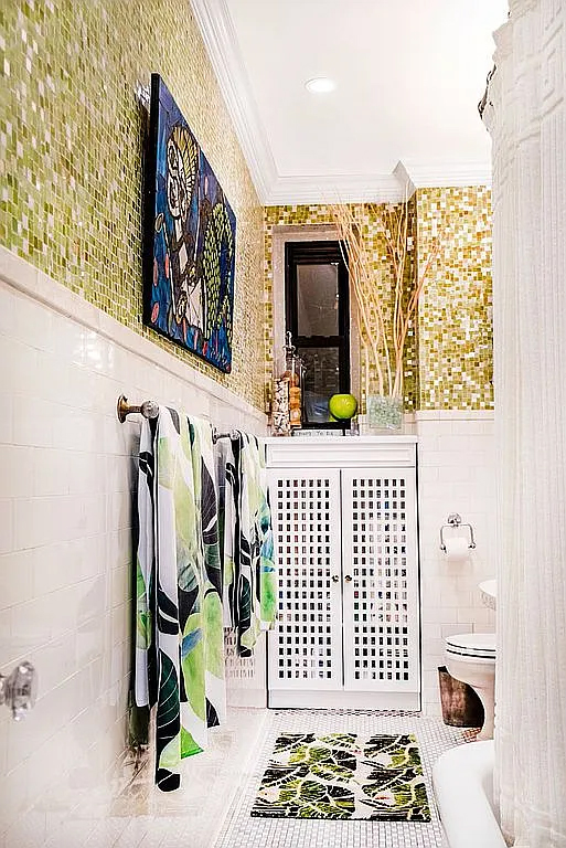 205 West 89th Street, Unit 6RS Manhattan, NY 10024 - Photo 11 of 19 a bathroom with a sink toilet and mirror