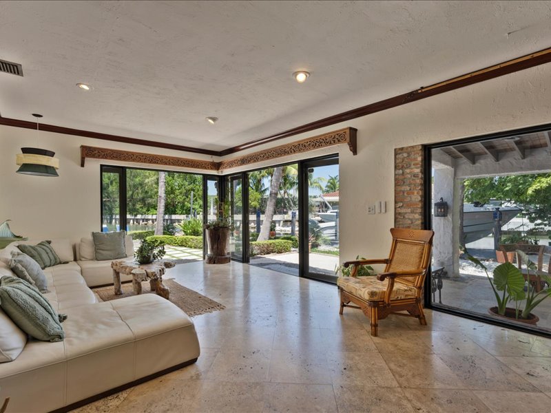 1150 North Biscayne Point Road Miami Beach, FL 33141 - Photo 63 of 65 Gallery Image 63