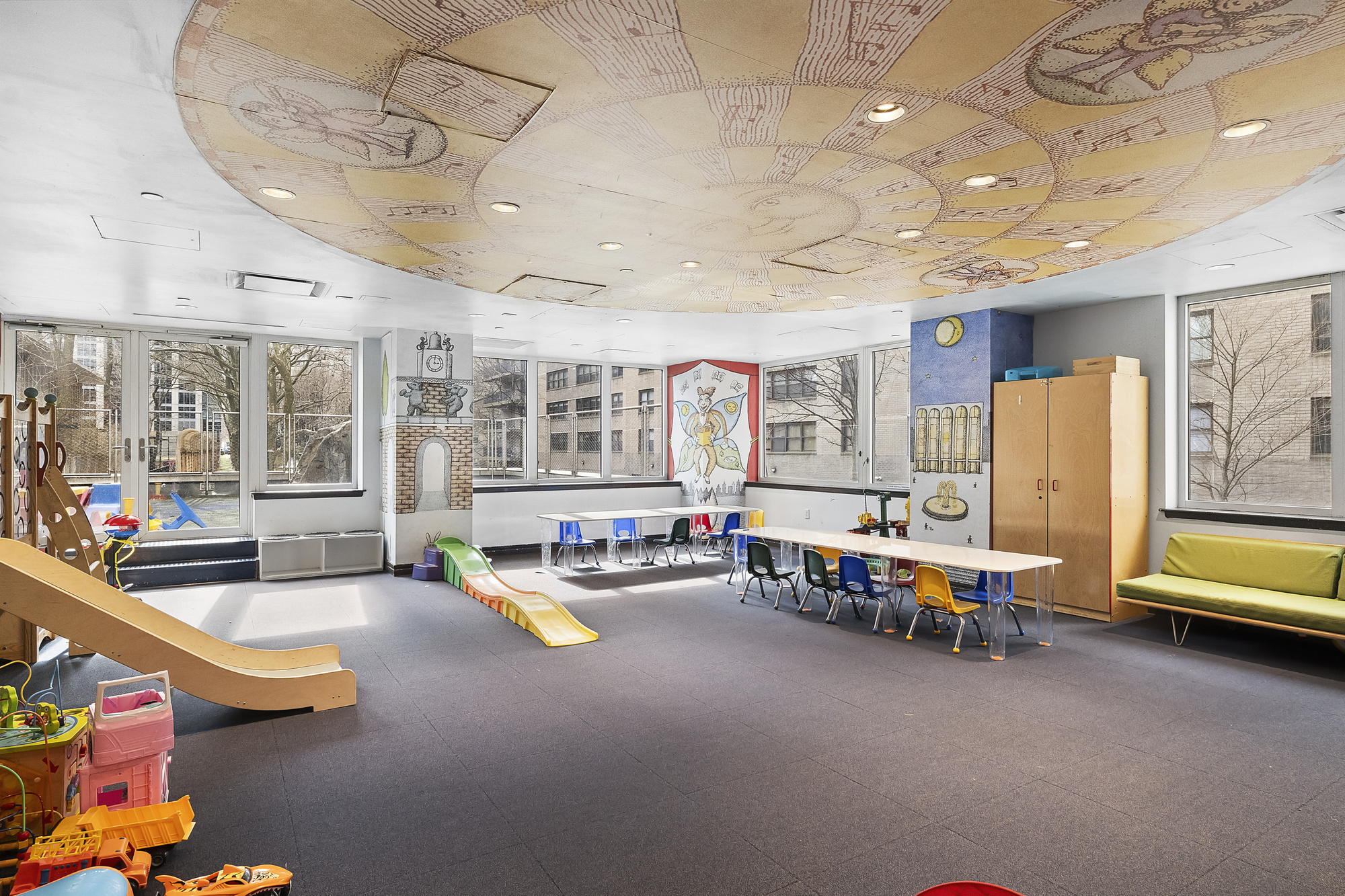 200 West End Avenue, Unit 20A Manhattan, NY 10023 - Photo 7 of 10 a gym room with furniture