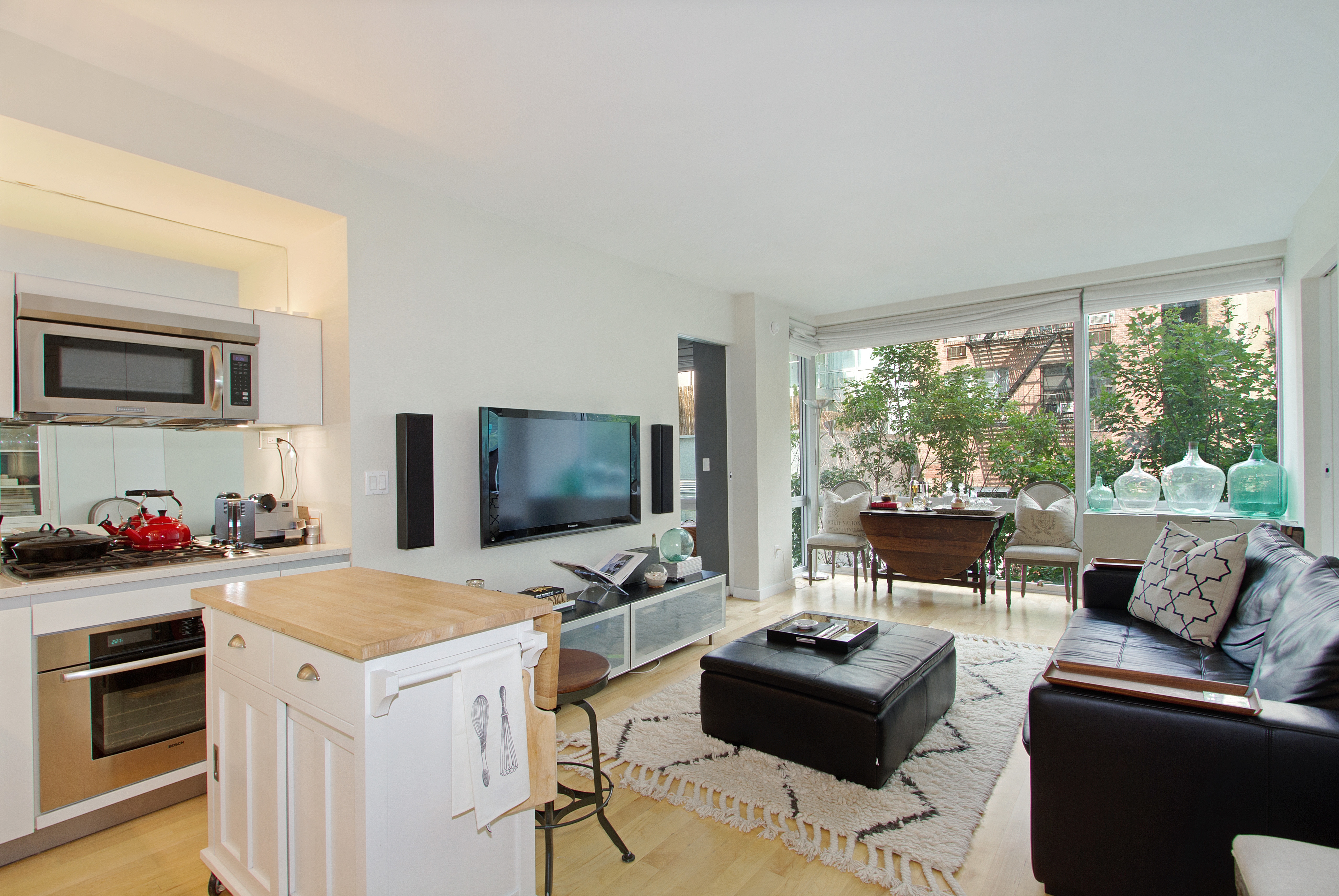 425 East 13th Street, Unit 2C Manhattan, NY 10009 - Photo 5 of 10