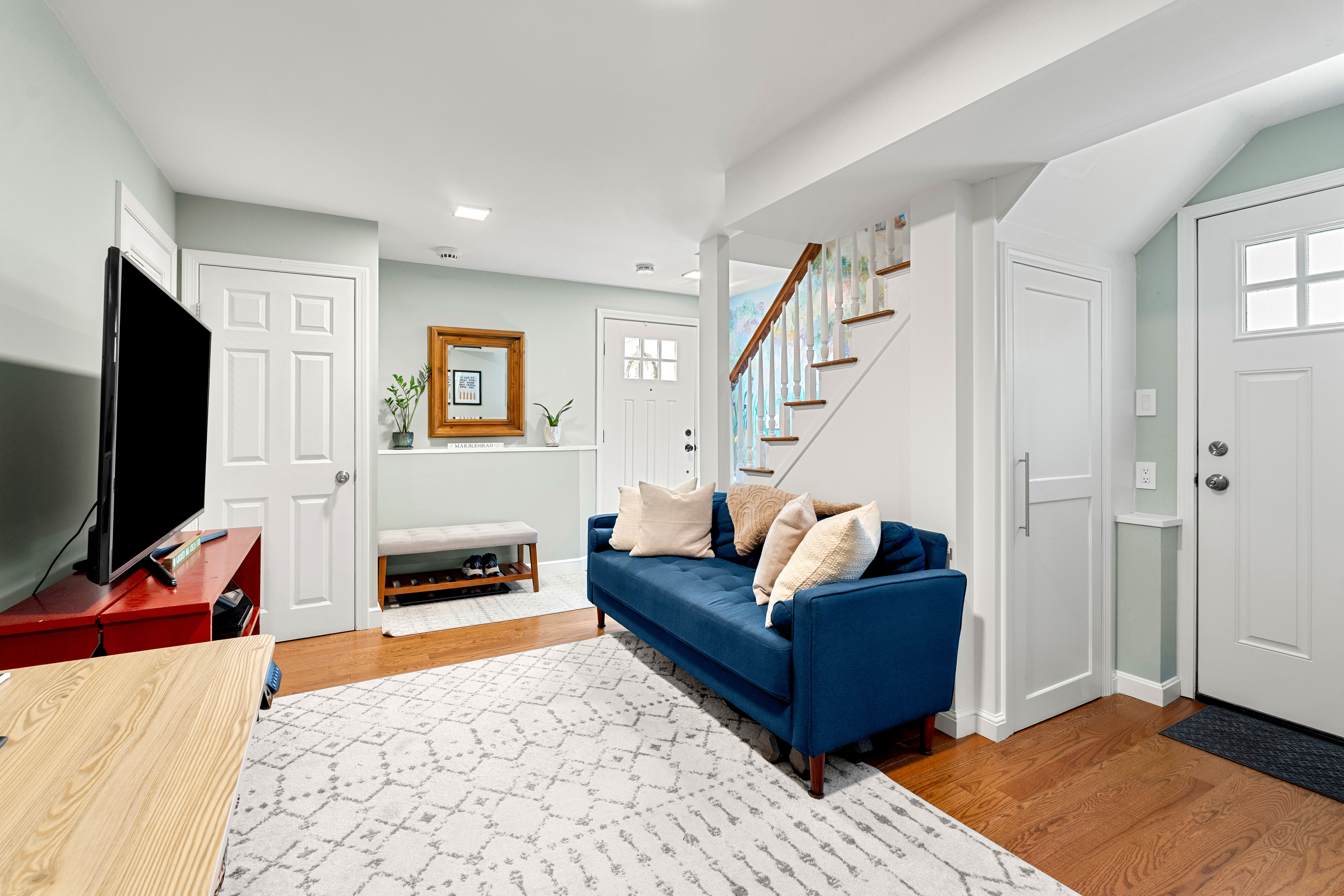 6 Colonial Court Marblehead, MA 01945 - Photo 2 of 9