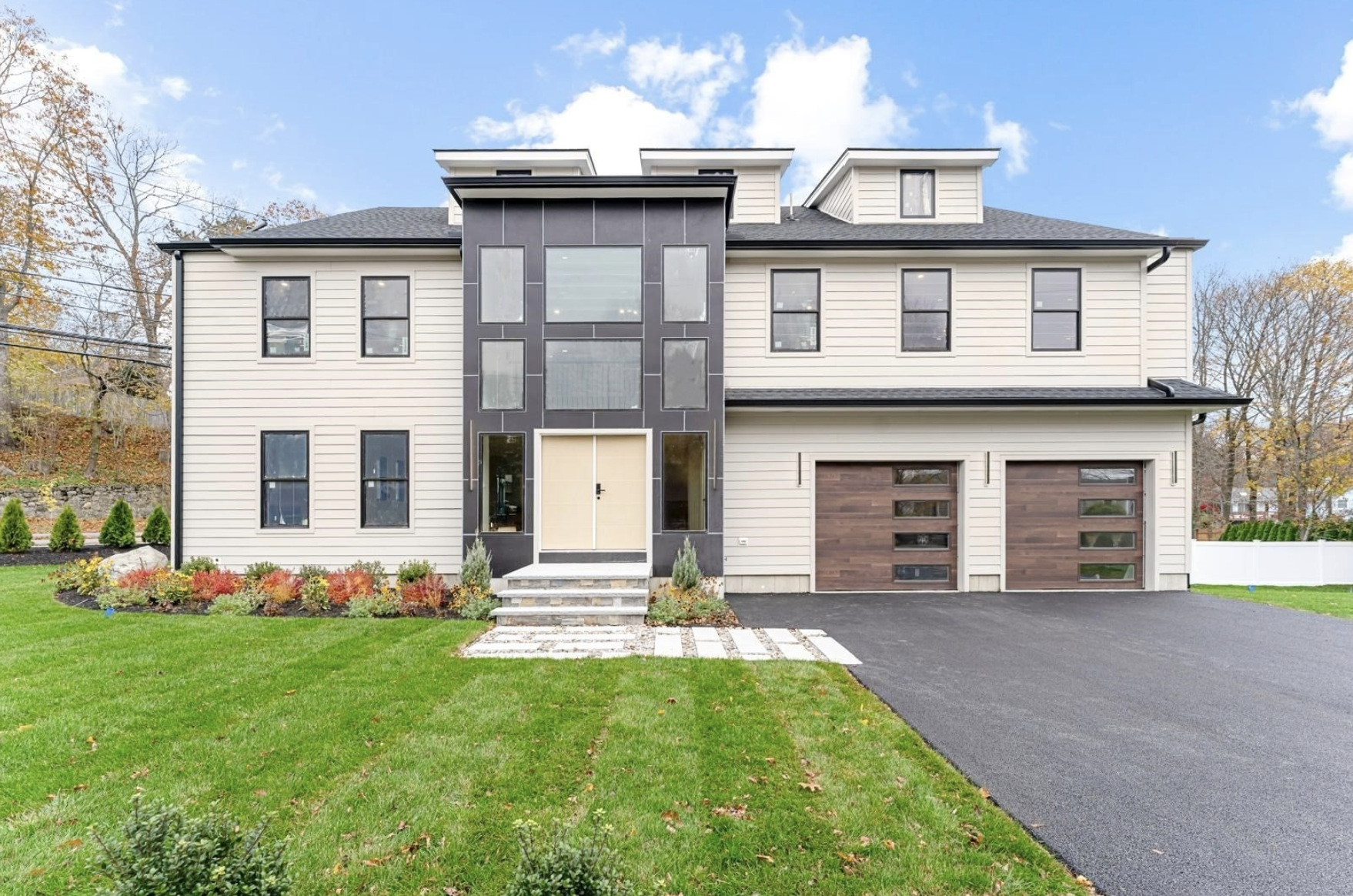 8 Noanett Road Needham Heights, MA 02494 - Photo 1 of 13 Gallery Image 1