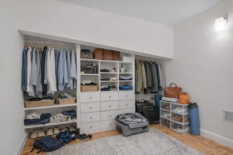 $725,000 | 300 Communipaw Avenue, Unit 154, Jersey City, NJ 07304