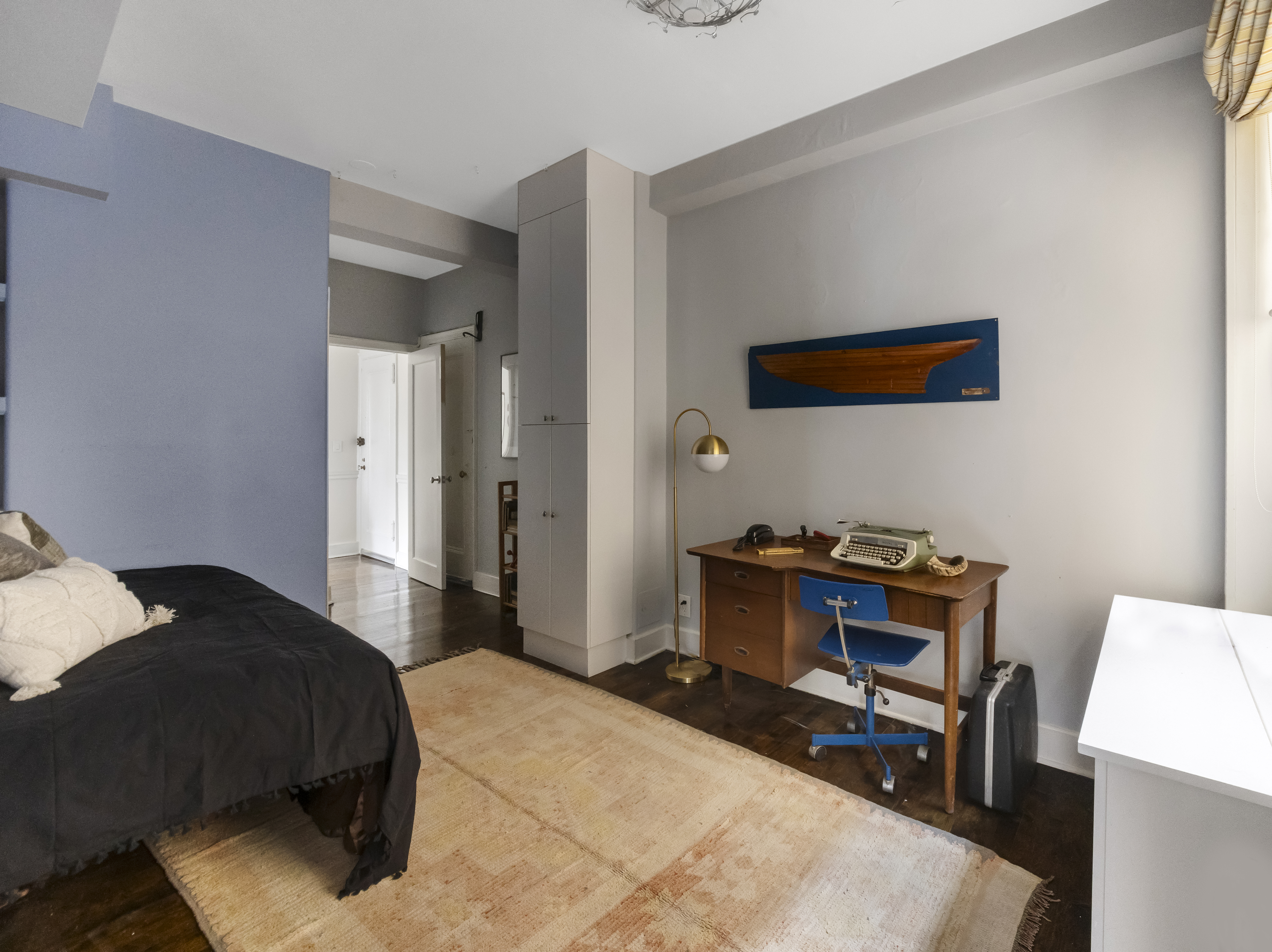 330 West 72nd Street, Unit 11C Manhattan, NY 10023 - Photo 12 of 18