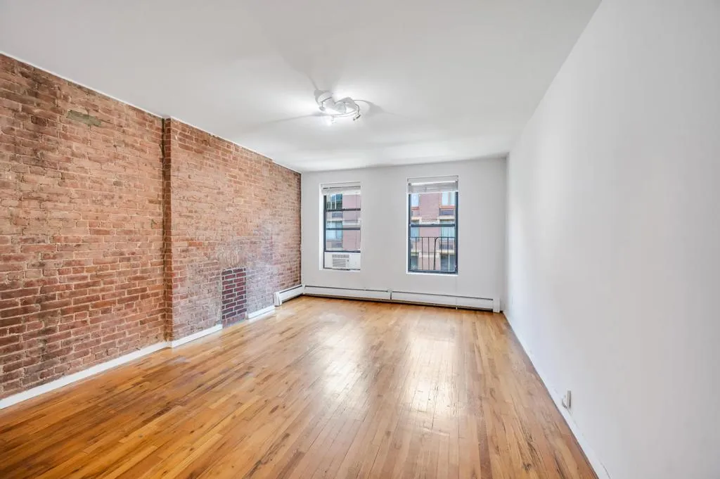 $2,995 | 344 West 49th Street, Unit 4B | Hell's Kitchen