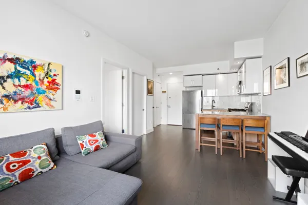 $3,650 | 100 Maspeth Avenue, Unit 3D | East Williamsburg