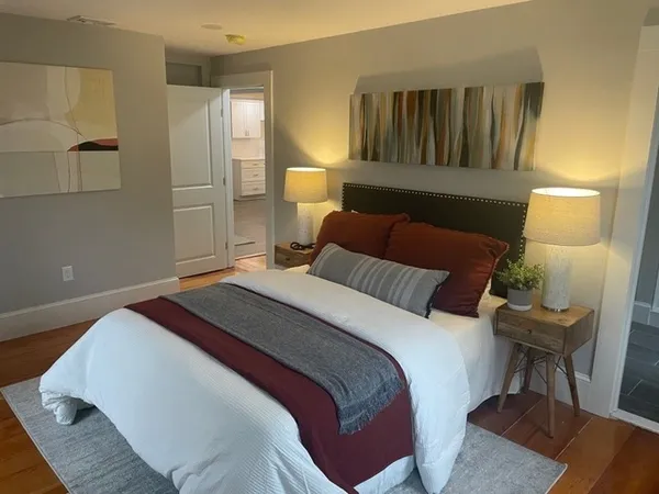 Contact Agent | 42 School Street, Unit B, Salem, MA 01970