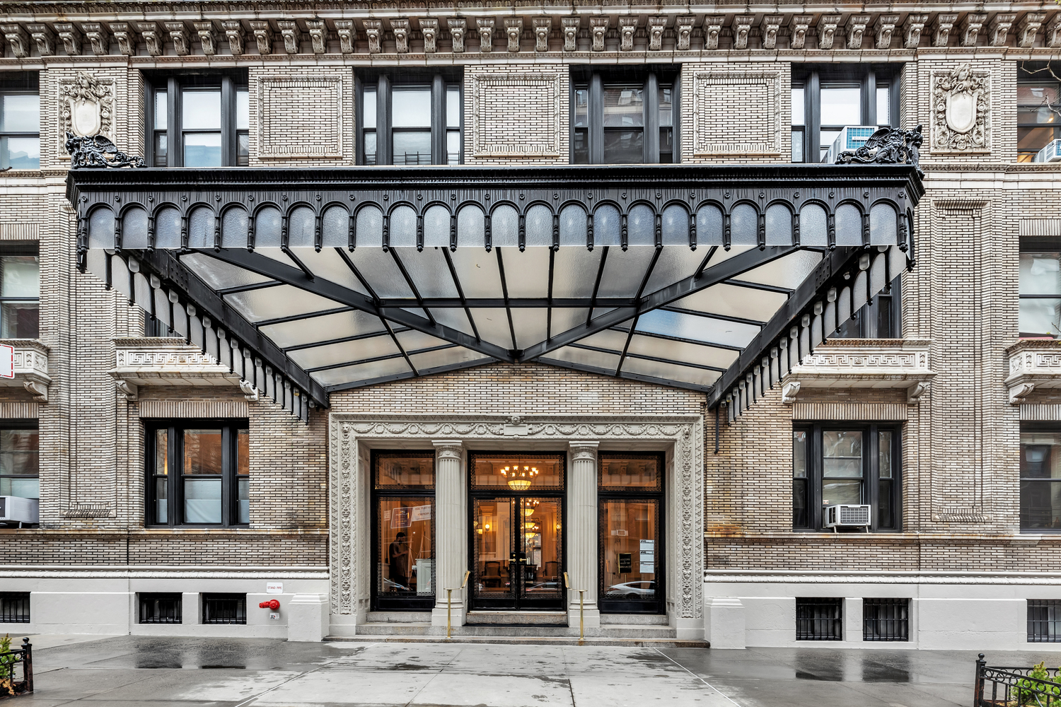 490 West End Avenue, Unit 4E Manhattan, NY 10024 - Photo 13 of 14