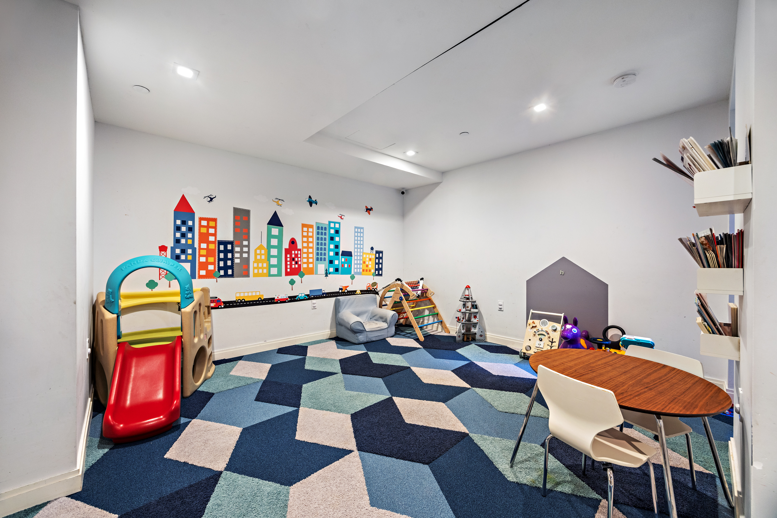 350 West 71st Street, Unit 6A Manhattan, NY 10023 - Photo 13 of 17