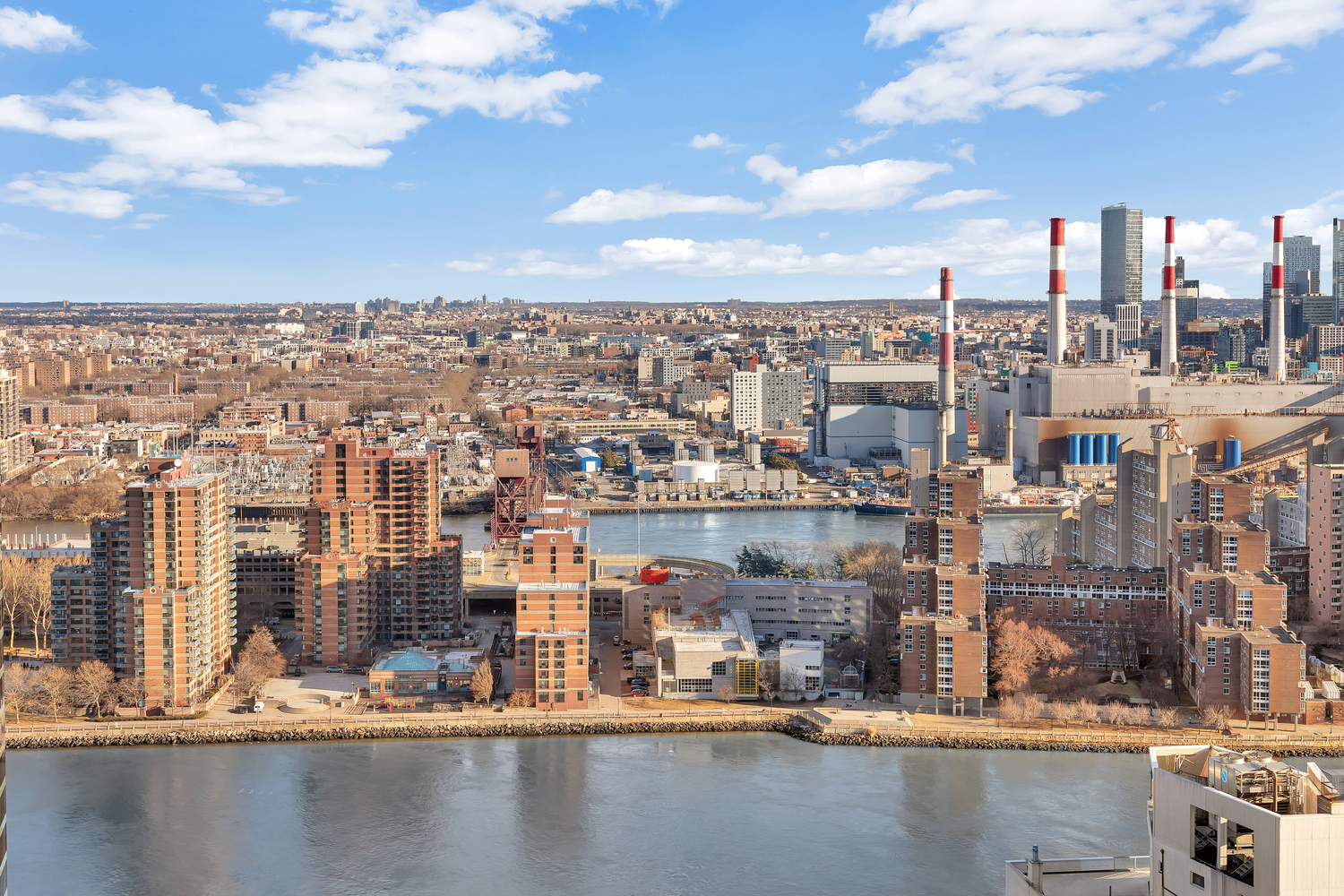 515 East 72nd Street, Unit 36B Manhattan, NY 10021 - Photo 17 of 36 a city view