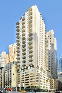 $3,800 | 159 West 53rd Street, Unit 26A | Midtown Central