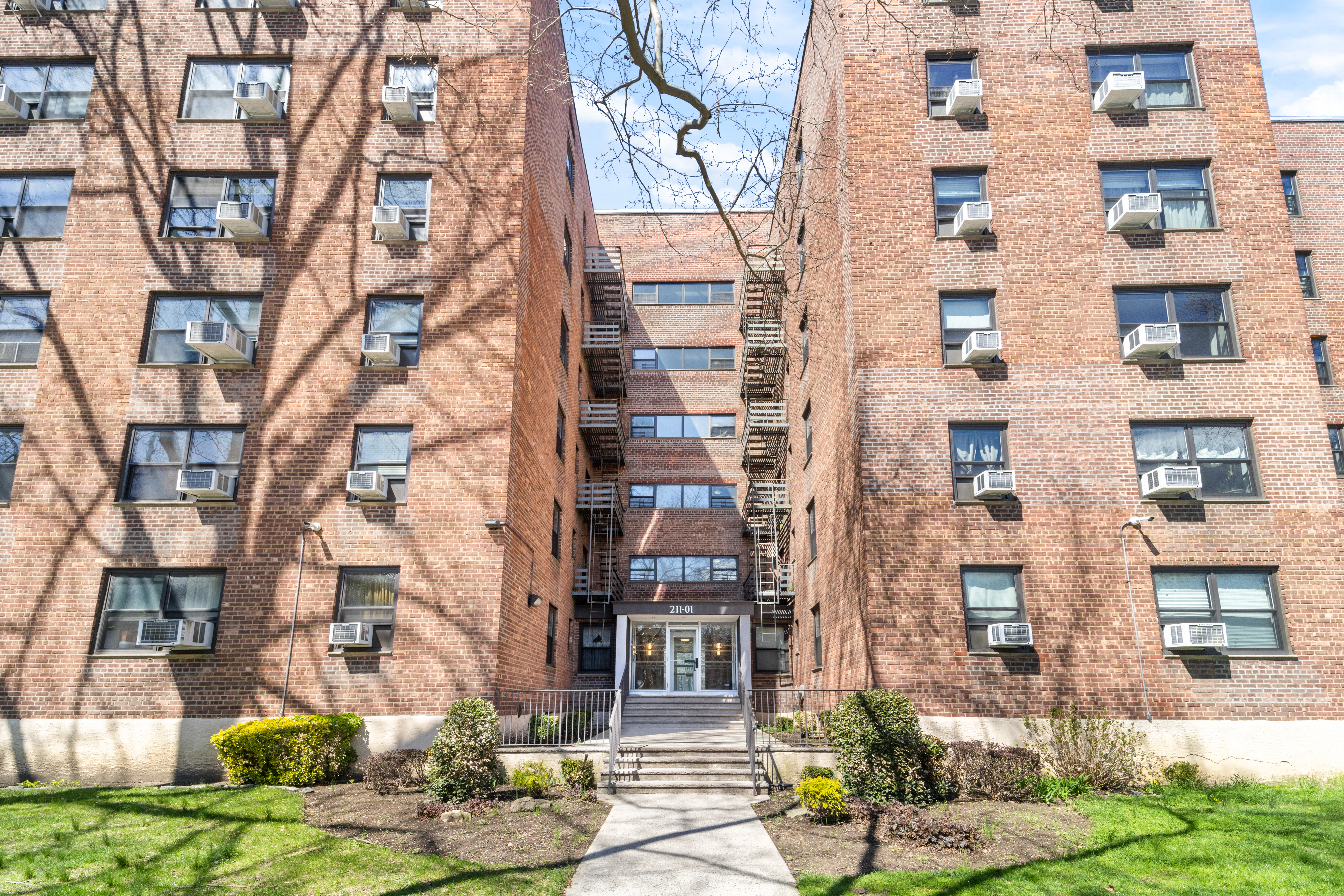 211-01 75th Avenue, Unit 4O Queens, NY 11364 - Photo 1 of 19 a front view of a building