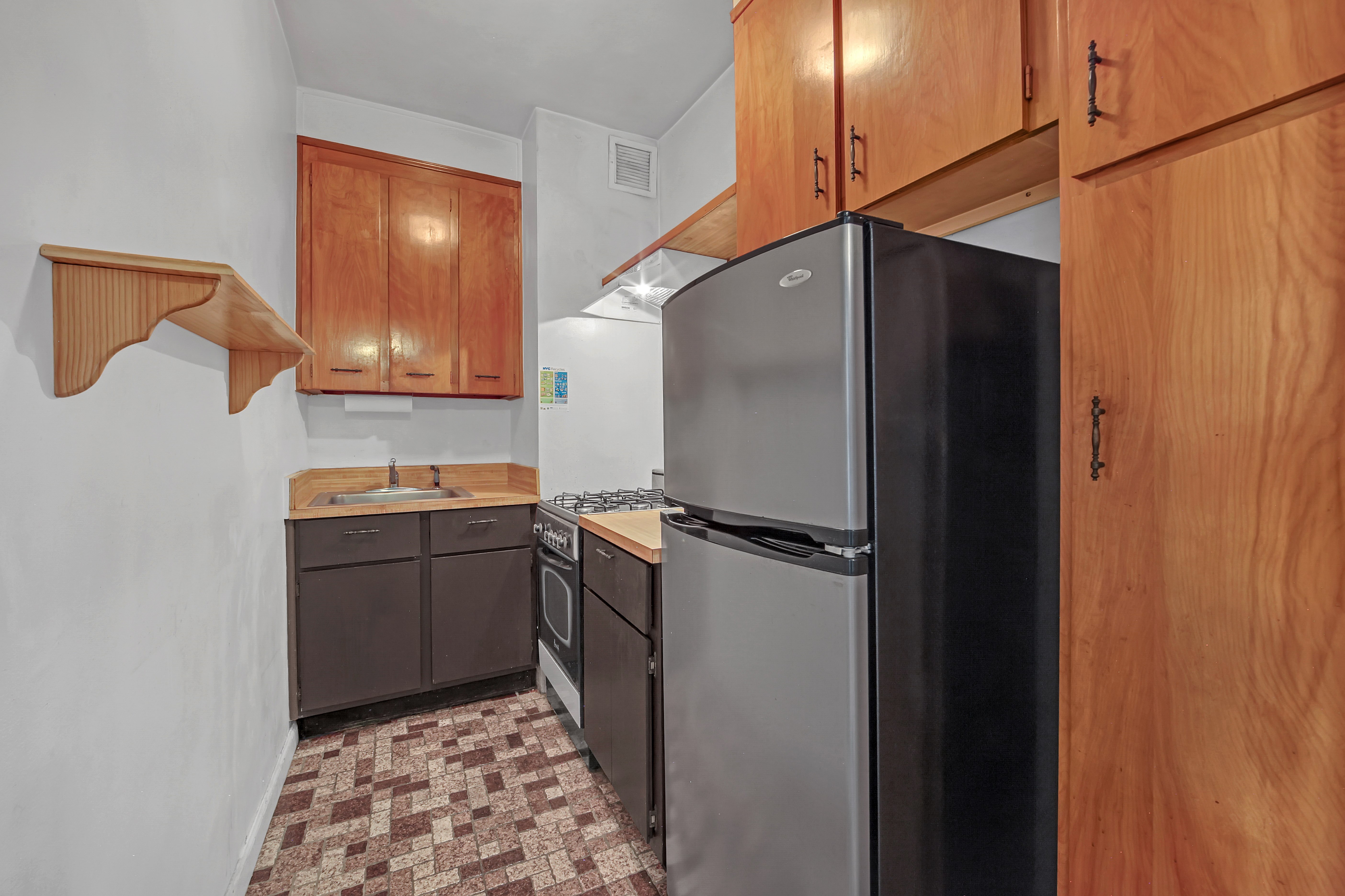 144 East 84th Street, Unit 10E Manhattan, NY 10028 - Photo 6 of 15