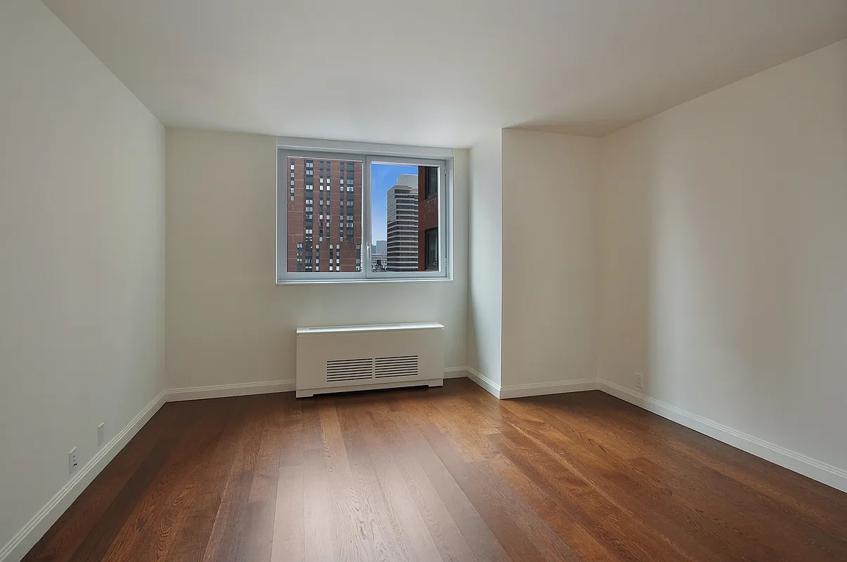 200 East 94th Street, Unit 2617 Manhattan, NY 10128 - Photo 9 of 21