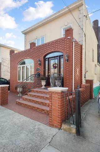 $907,000 | 508 Lake Street | Gravesend