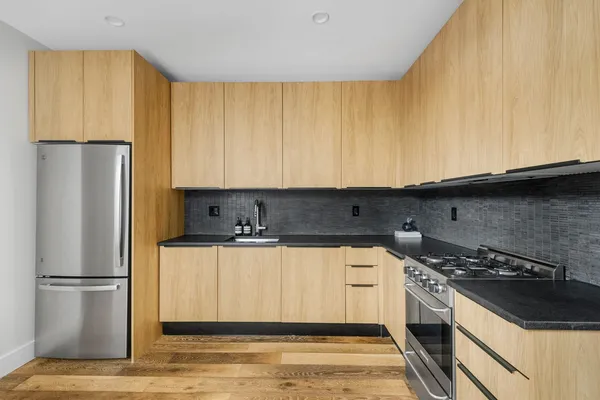 $4,500 | 249 Hull Street, Unit C | Bedford-Stuyvesant