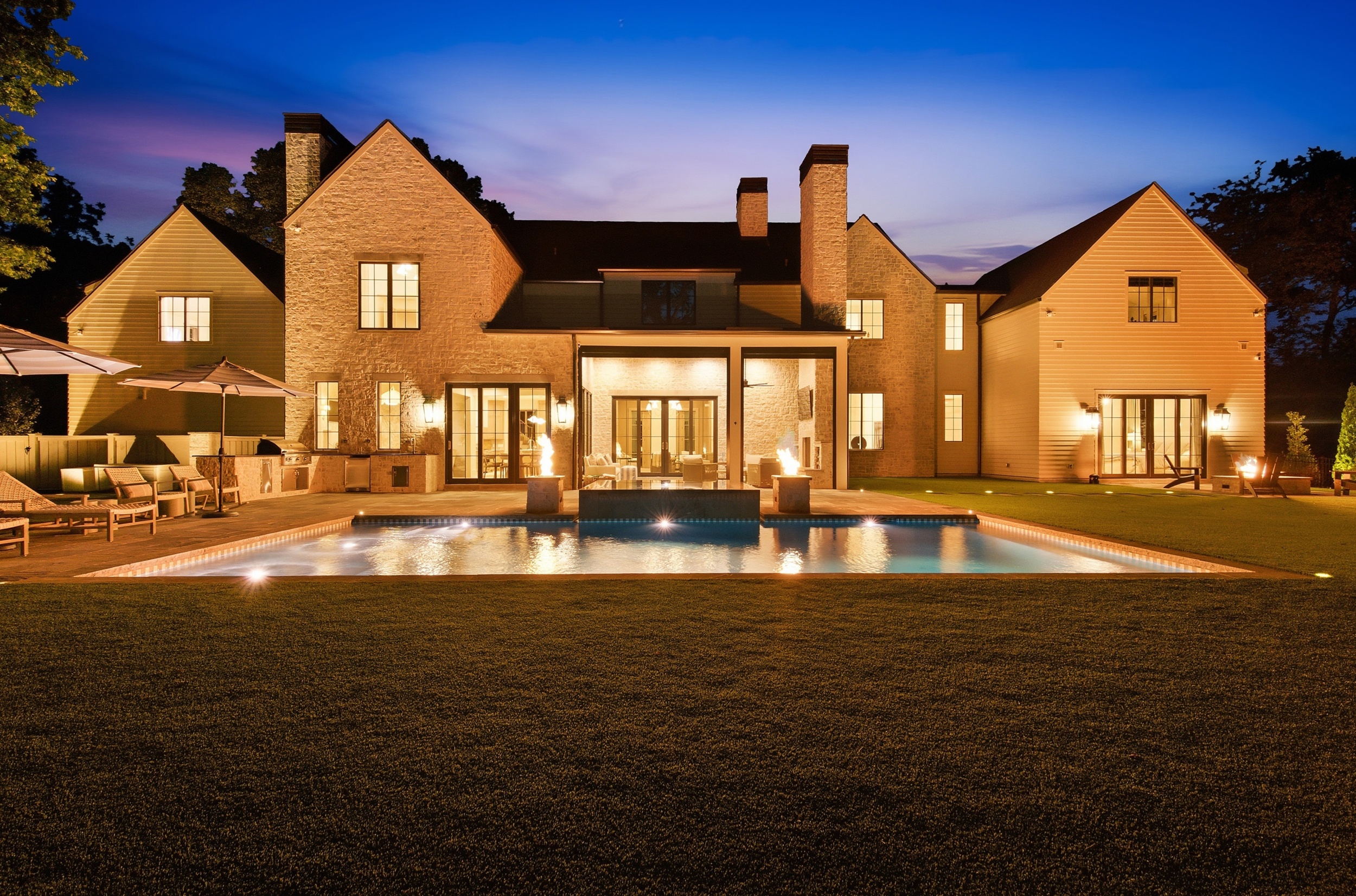 2013 Stonehurst Dr Nashville, TN 37215 - Photo 2 of 41 Gallery Image 2
