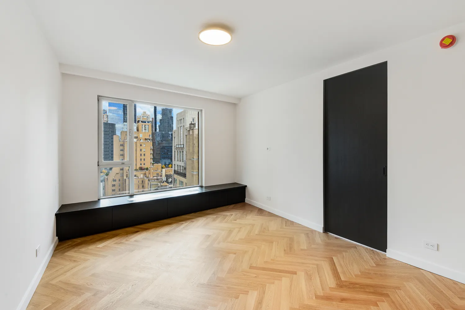 $4,150,000 | 200 Central Park South, Unit 28B | Central Park South
