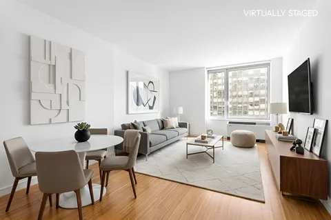$995,000 | 303 East 33rd Street, Unit 5H | Kips Bay