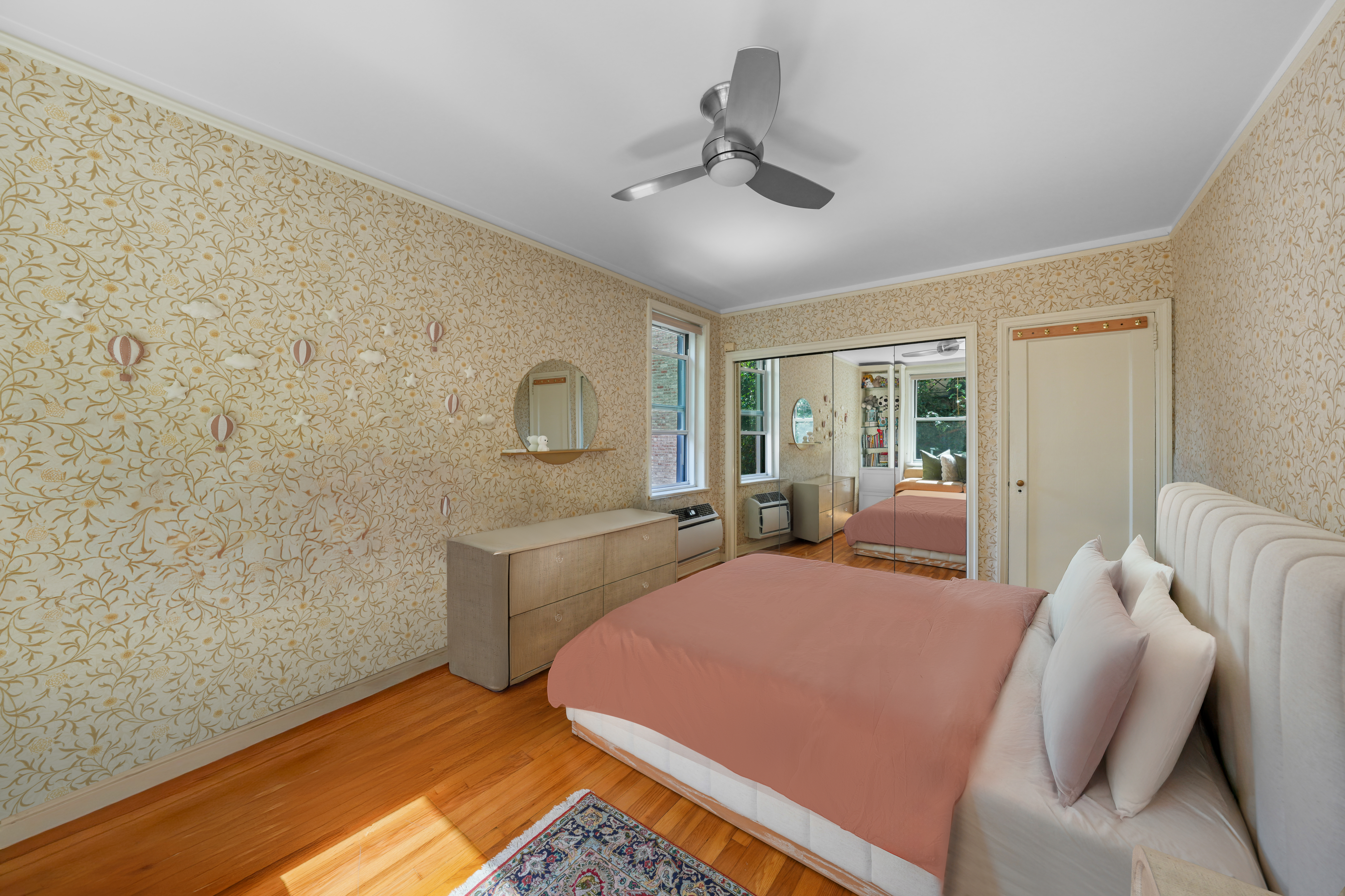 310 West 55th Street, Unit 3C Manhattan, NY 10019 - Photo 13 of 19
