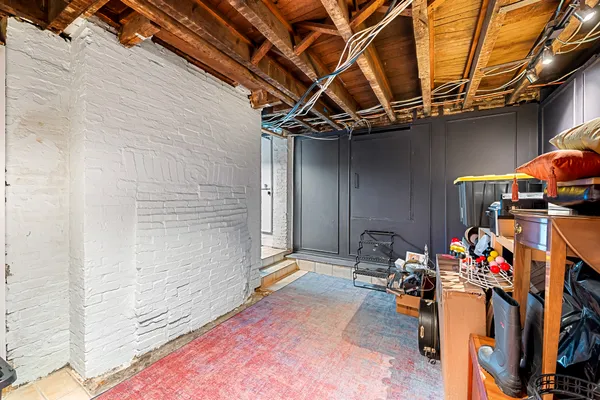 Contact Agent | 16 West Read Street, Baltimore, MD 21201