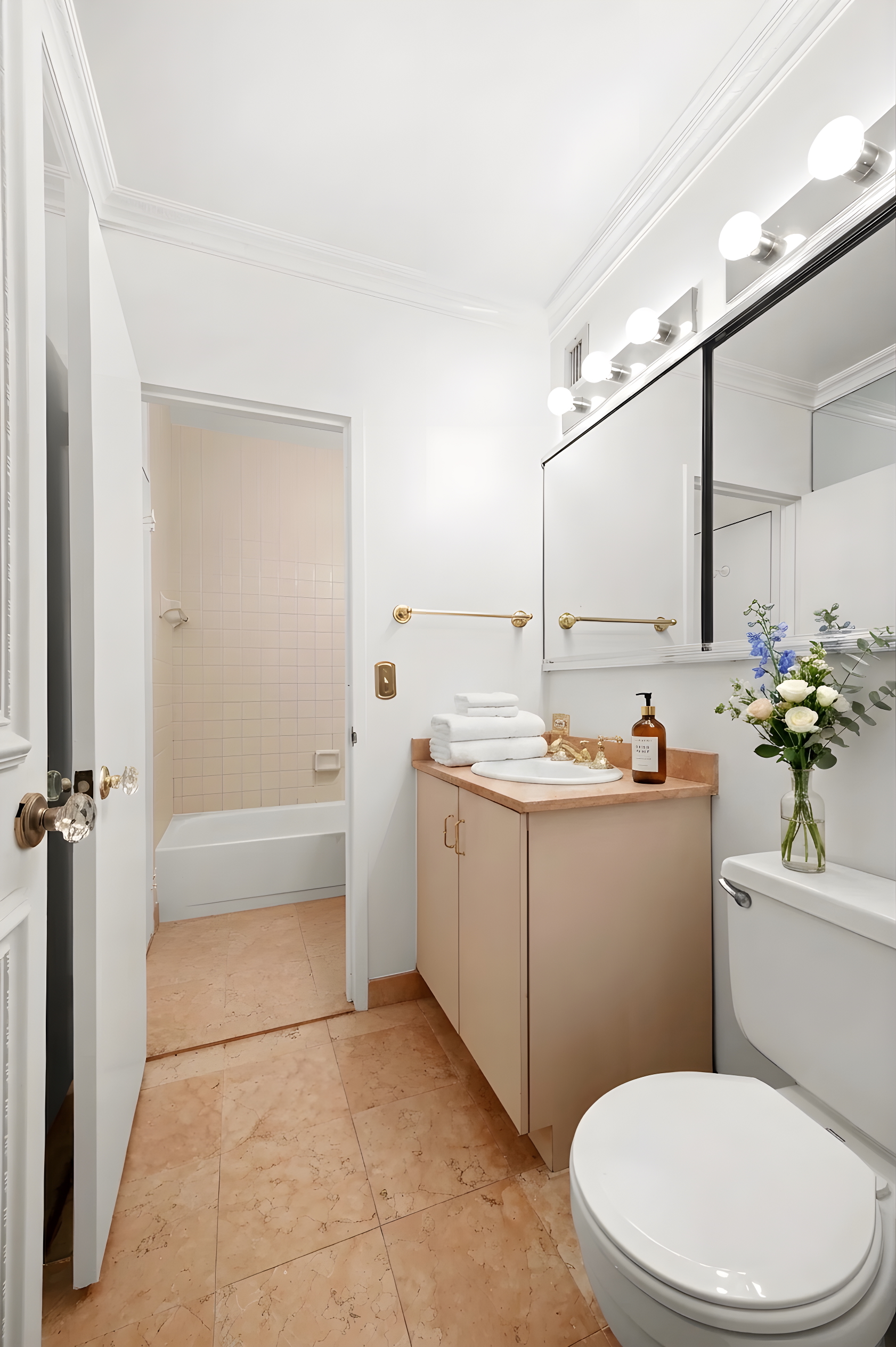 425 West End Avenue, Unit 3C Manhattan, NY 10024 - Photo 4 of 9