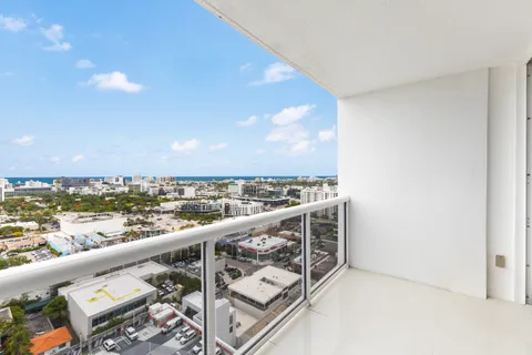 $785,000 | 1800 Sunset Harbour Drive, Unit 2409, Miami Beach, FL 33139