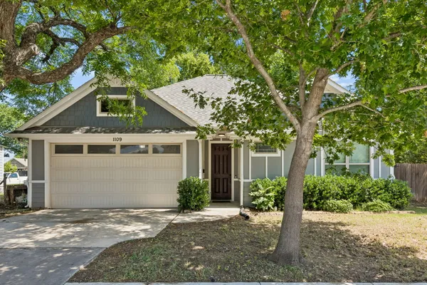 $2,100 | 1109 Moore Street, McKinney, TX 75069