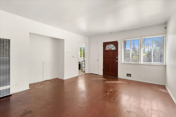 $735,000 | 6819 Orange Avenue, Long Beach, CA 90805