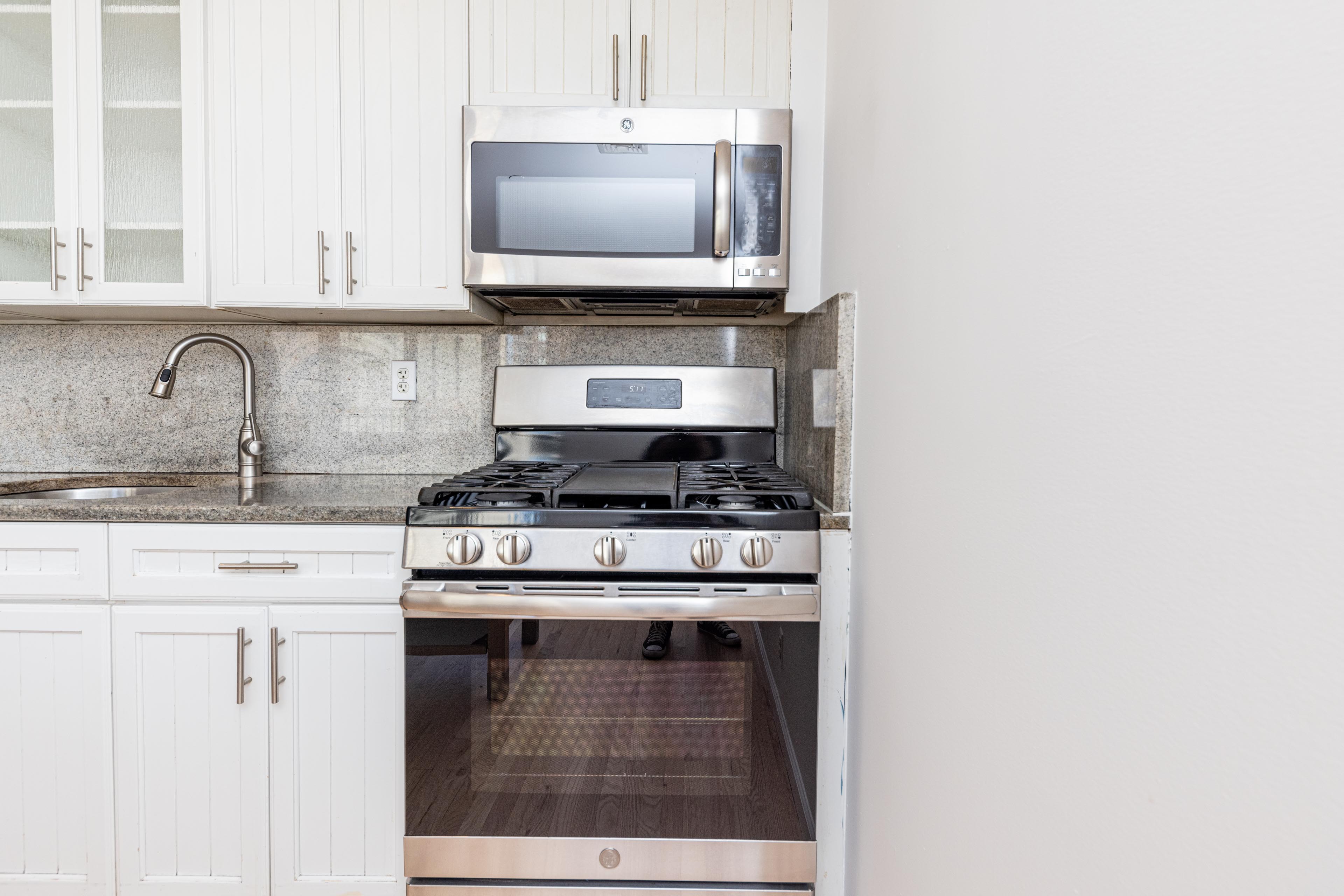 170 Broadway, Unit 3B Brooklyn, NY 11211 - Photo 5 of 25