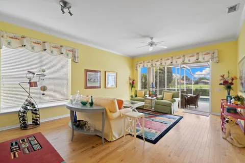 $725,000 | 1843 Leamington Lane, Naples, FL 34109