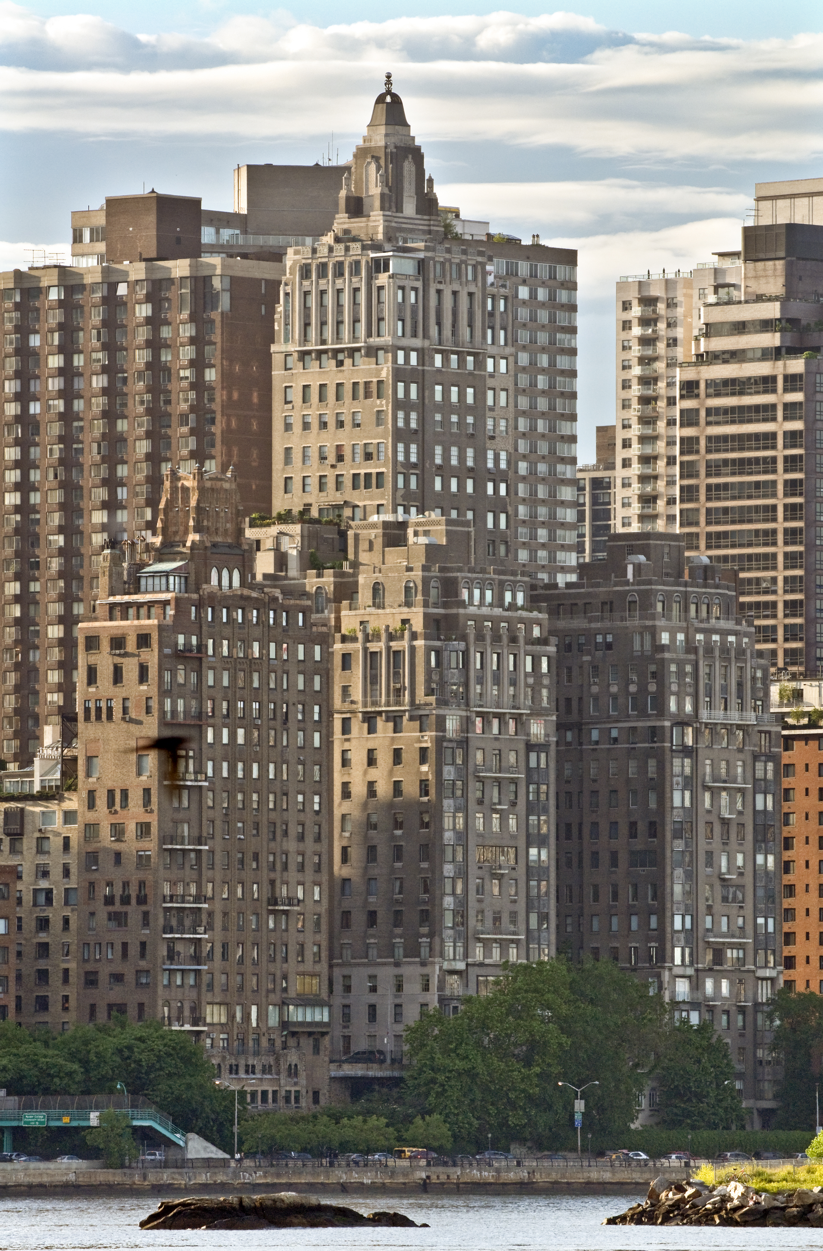 435 East 52nd Street, Unit 4B Manhattan, NY 10022 - Photo 22 of 23