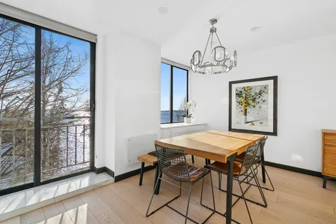 $2,825,000 | 21 South End Avenue, Unit 402 | Battery Park City
