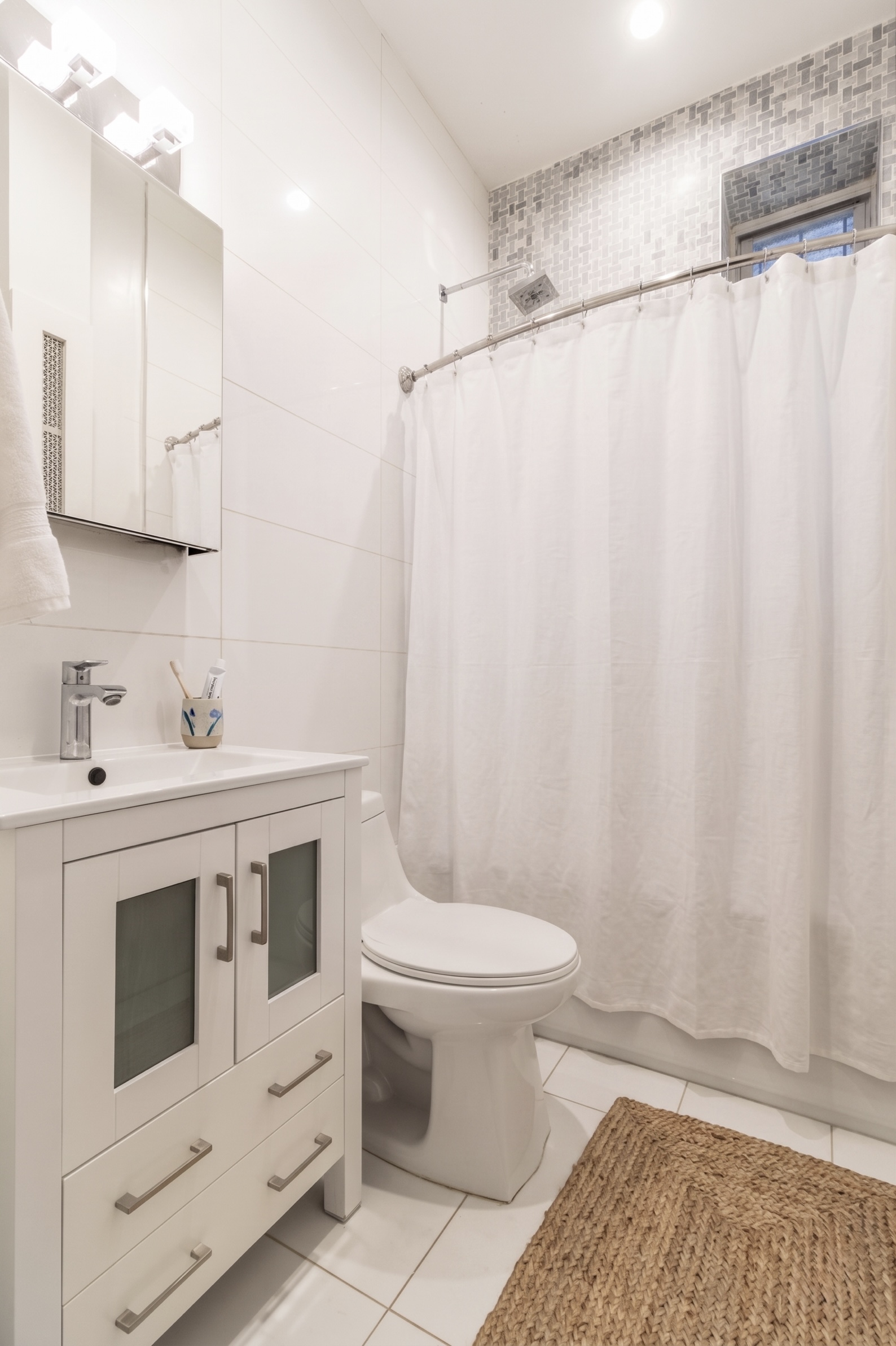 201 West 92nd Street, Unit 6D Manhattan, NY 10025 - Photo 4 of 5