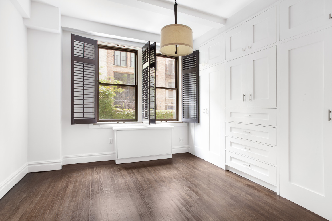 114 West 70th Street, Unit 1C Manhattan, NY 10023 - Photo 5 of 10