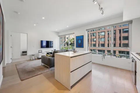 $1,098,000 | 110 Channel Street, Unit 327, San Francisco, CA 94158