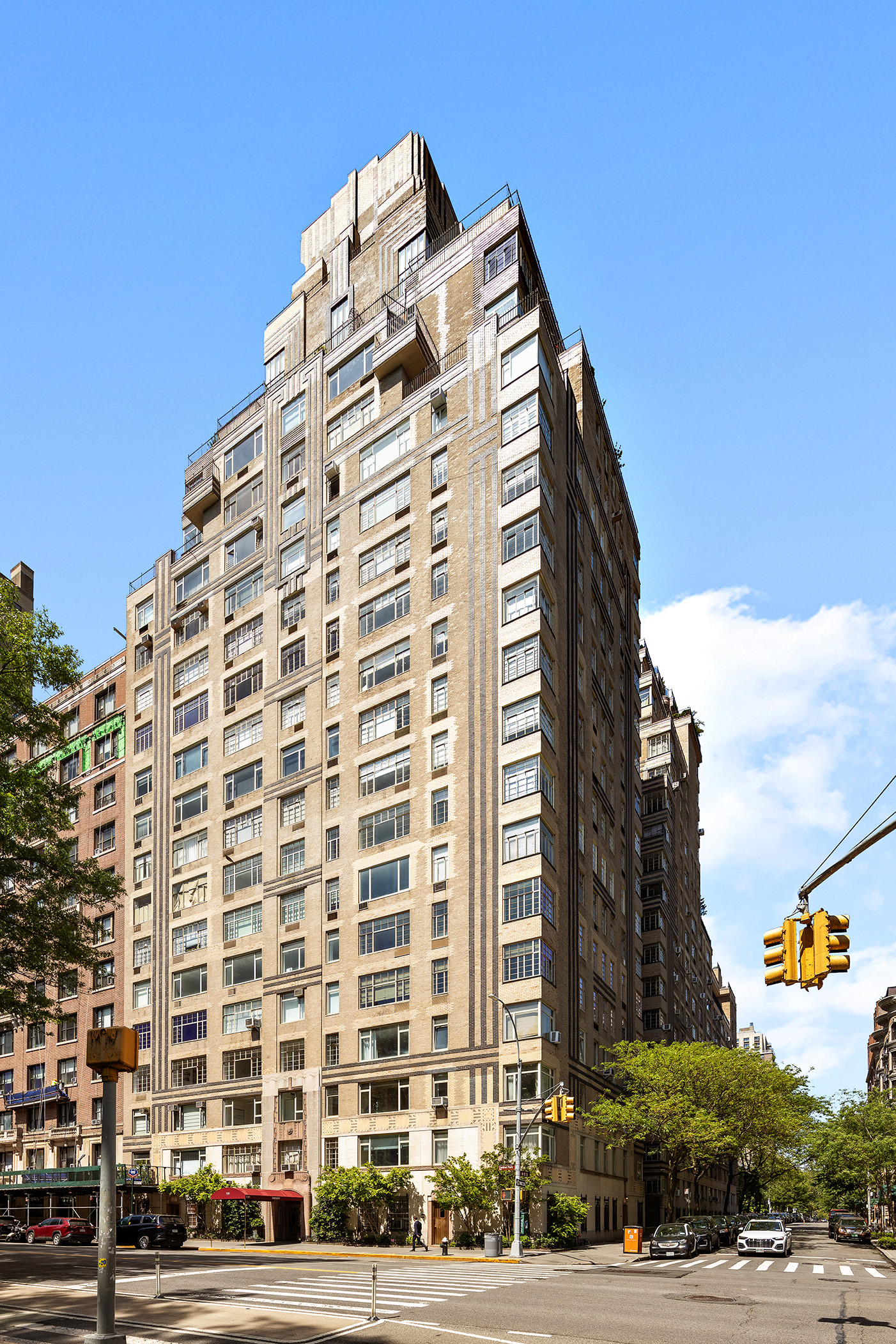 320 Central Park West, Unit 7L Manhattan, NY 10025 - Photo 13 of 16 front view of a building
