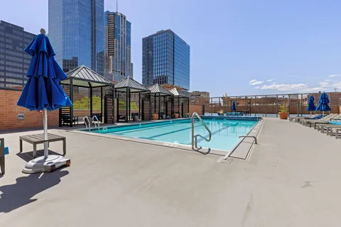 $600,000 | 1551 Larimer Street, Unit 2705, Denver, CO 80202