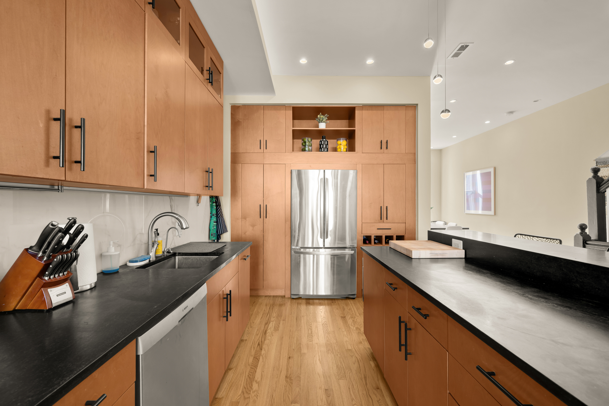 1325 R Street Northwest, Unit B Washington, DC 20009 - Photo 8 of 46